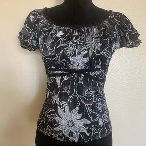 Vintage Y2K Charlotte Russe Black and White Floral Blouse